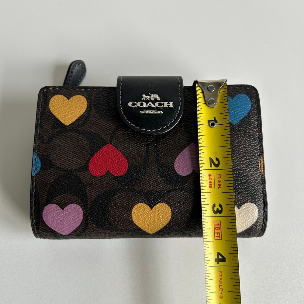 Coach Medium Corner Zip Wallet Multicolor Signature Canvas Heart Print CP418 - Picture 6 of 6